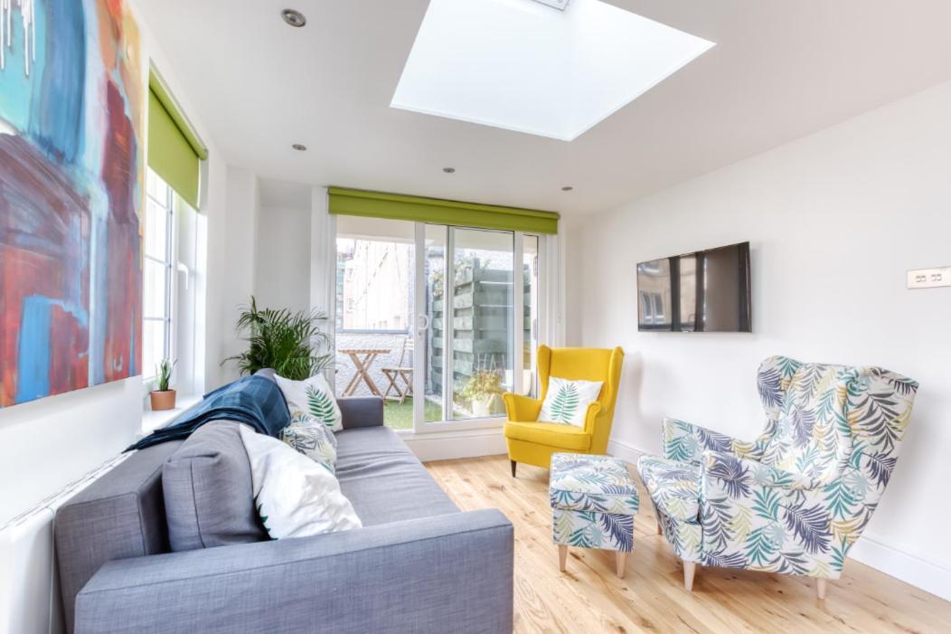 Central Bright 3 Bed Flat With Pool & Parking Edimburgo Exterior foto