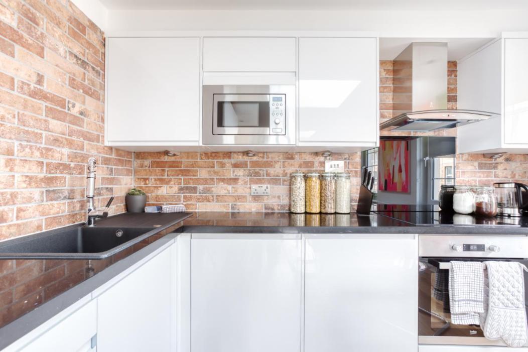 Central Bright 3 Bed Flat With Pool & Parking Edimburgo Exterior foto