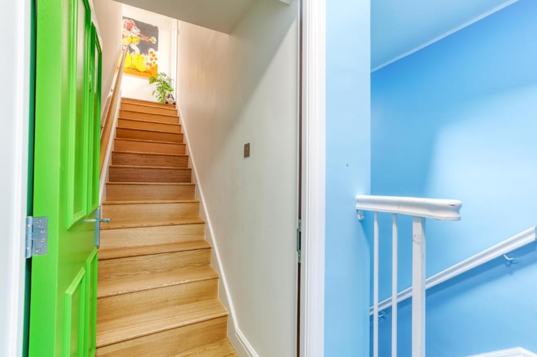 Central Bright 3 Bed Flat With Pool & Parking Edimburgo Exterior foto